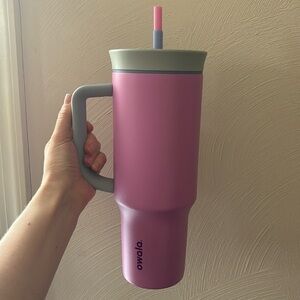Owala 40oz in Electric Orchid